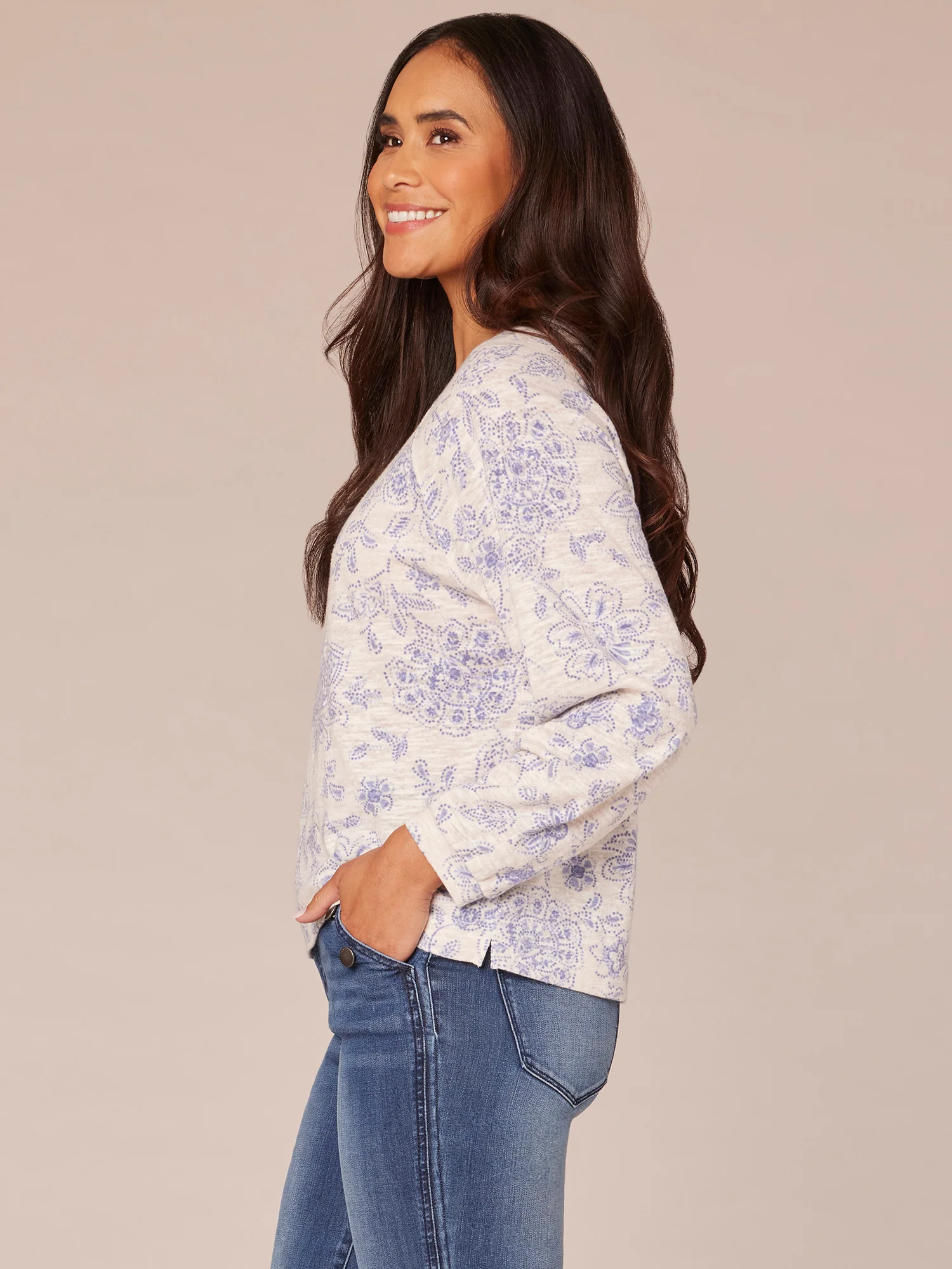 Long Raglan Sleeve Scoop Neck Floral Print Knit Top